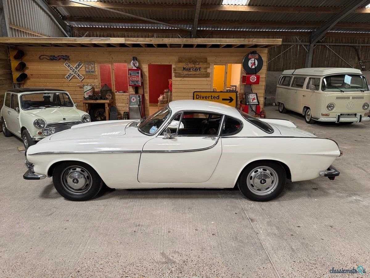 1965' Volvo 1800S photo #1