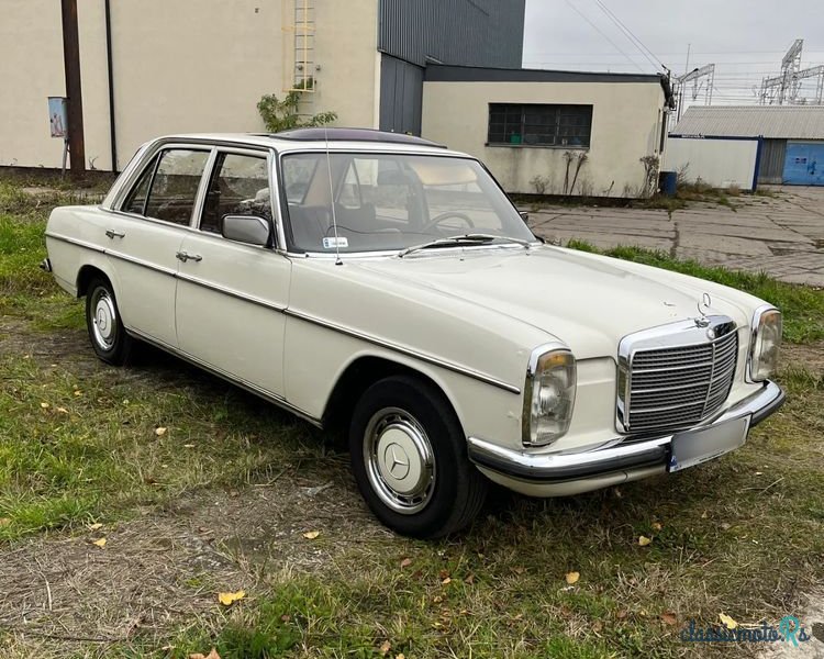 1974' Mercedes-Benz Klasa E photo #3