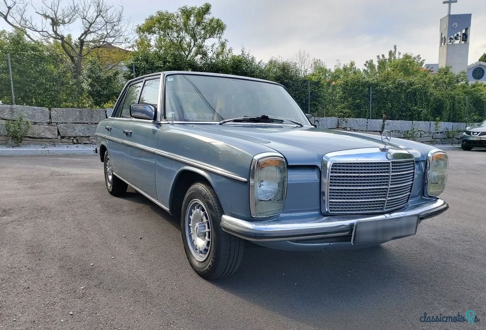 1974' Mercedes-Benz 200 photo #4