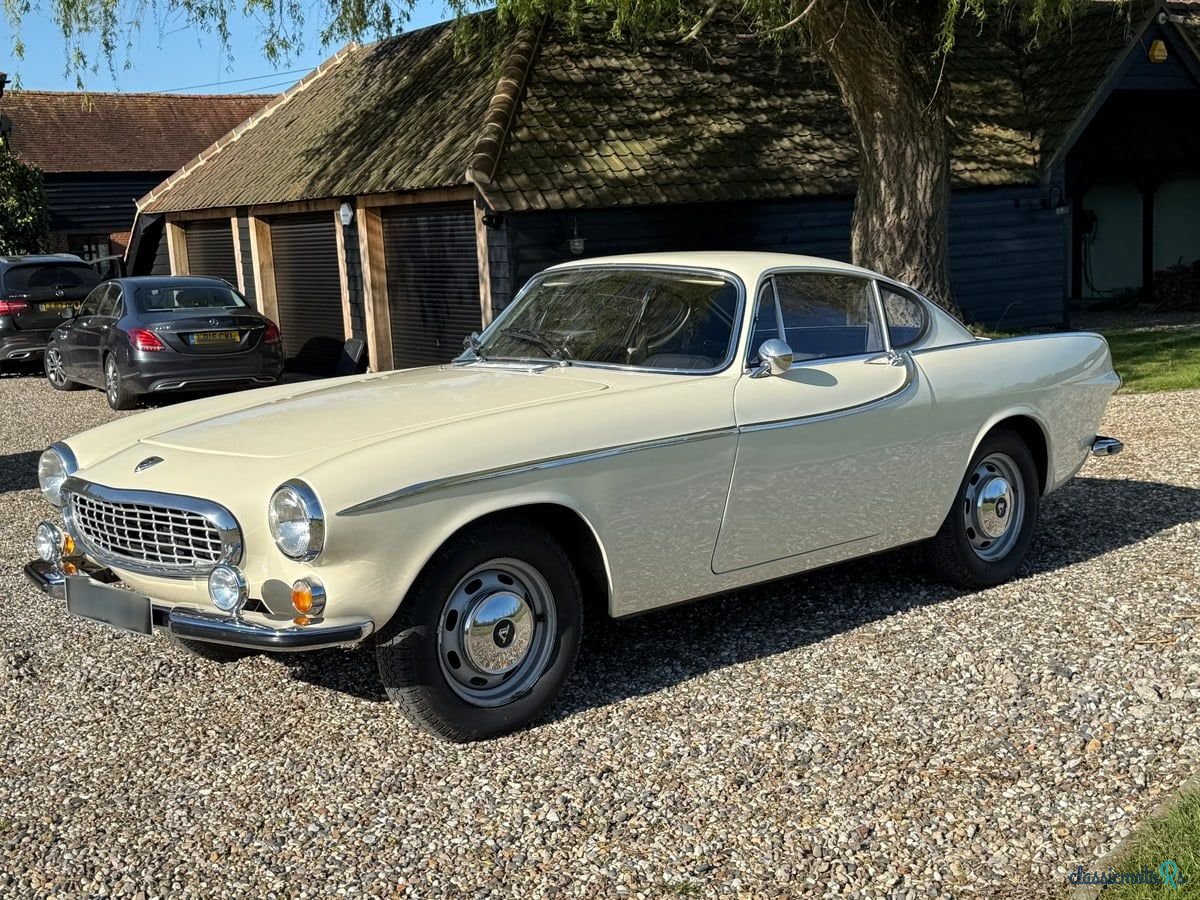 1966' Volvo V70 photo #2