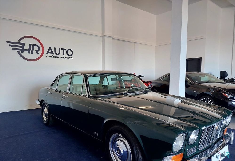 1971' Jaguar XJ photo #3