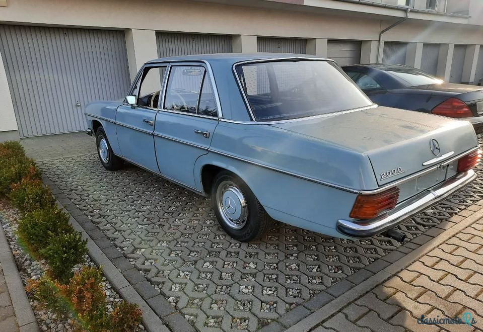 1971' Mercedes-Benz W123 photo #2