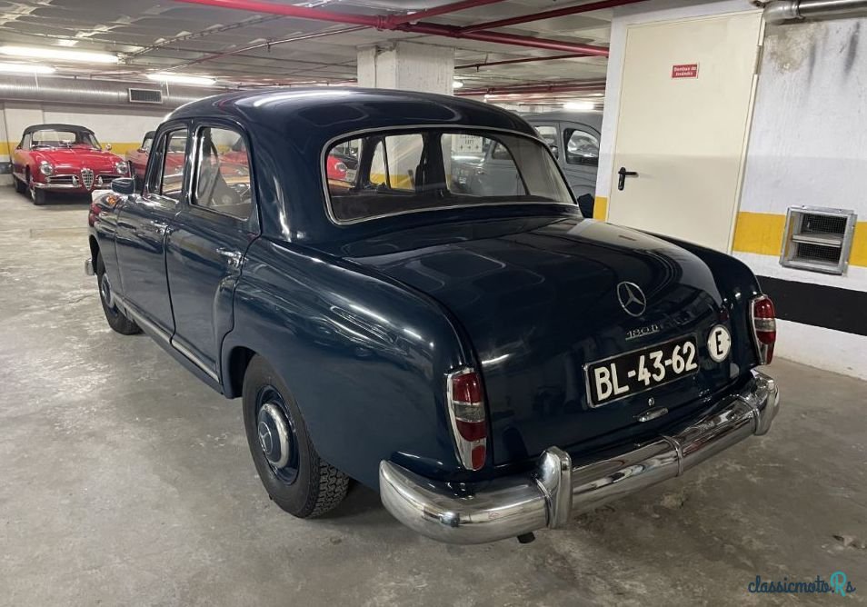 1961' Mercedes-Benz 180 photo #3
