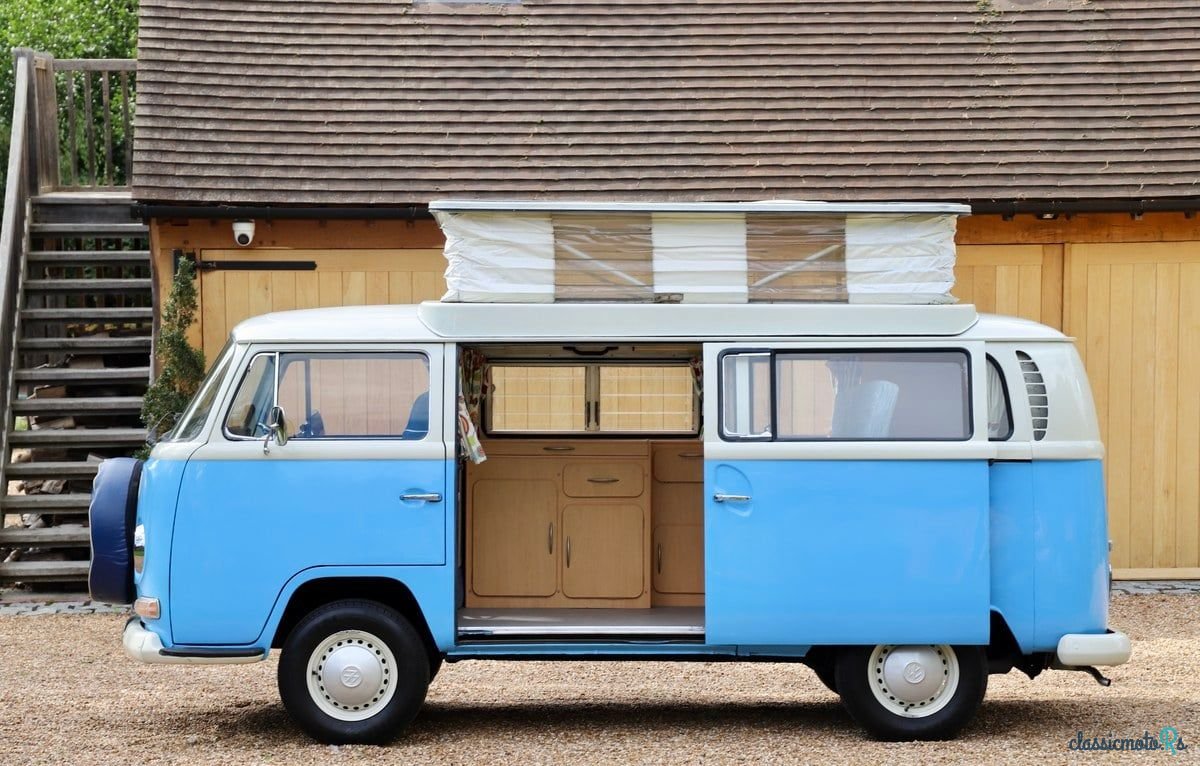 1971' Volkswagen Type 2 photo #4