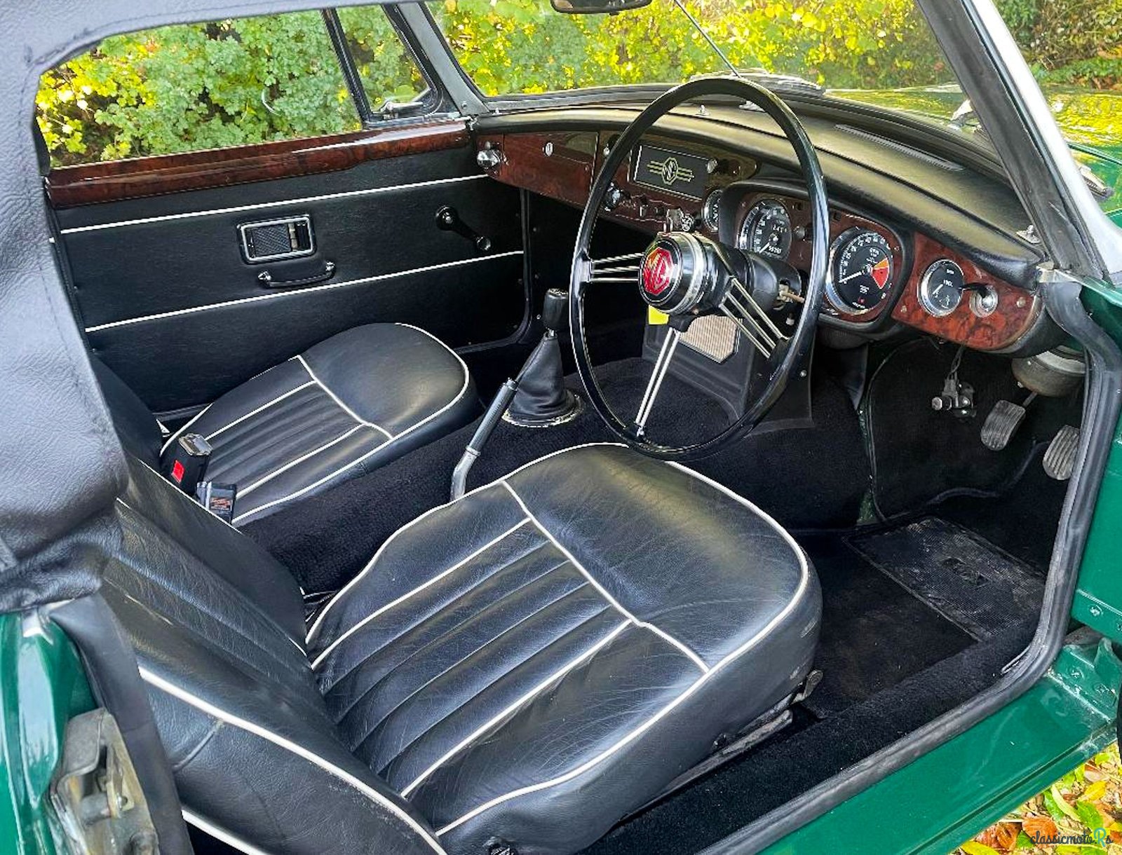1968' MG MGC photo #5
