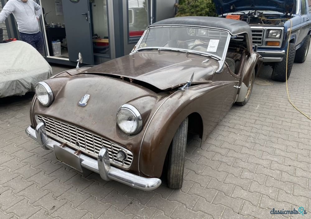 1961' Triumph TR3 photo #2