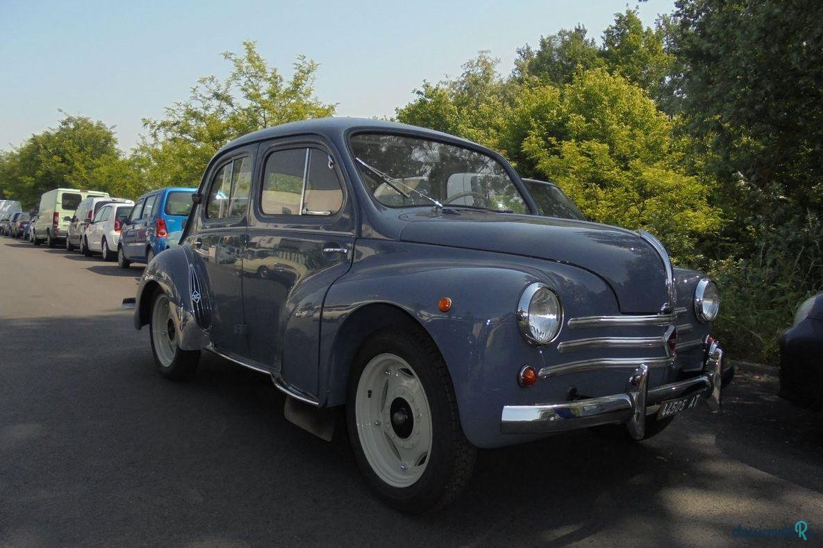 1956' Renault 4CV photo #1
