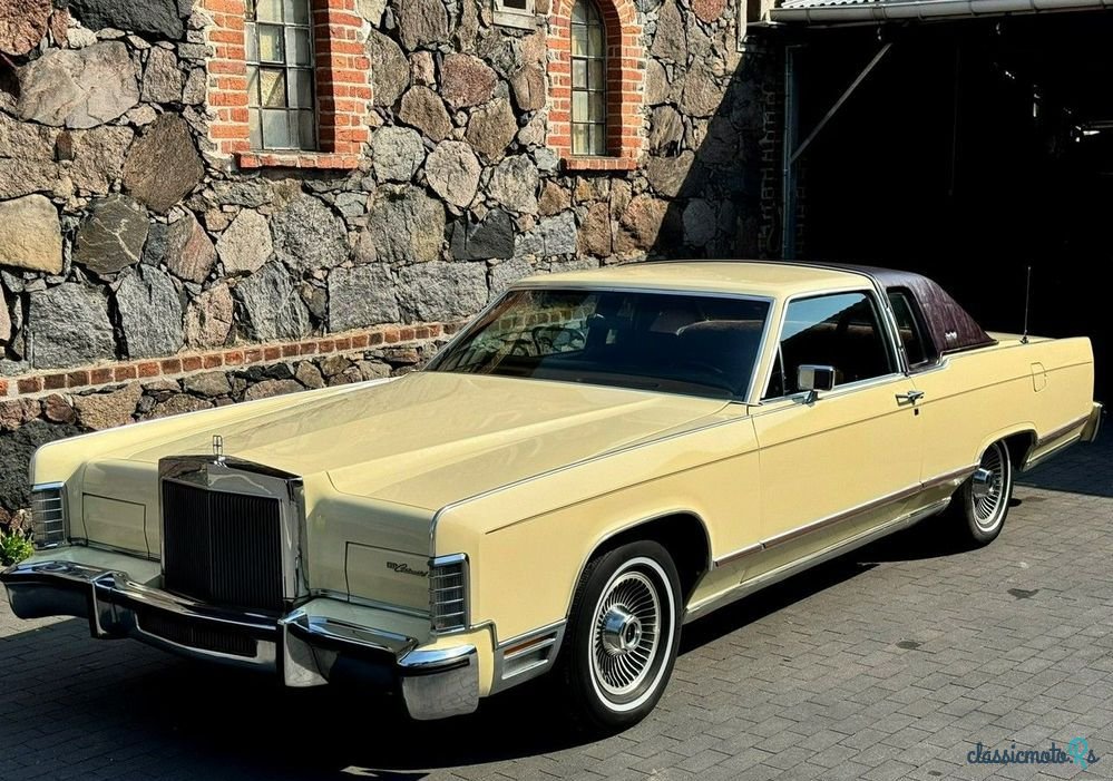 1979' Lincoln Town Car photo #1