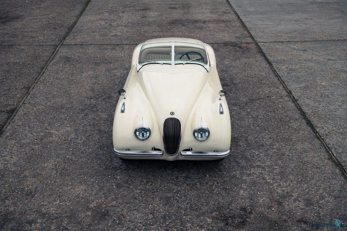 1950' Jaguar Xk120 photo #2