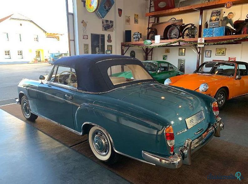 1958' Mercedes-Benz 220S photo #1