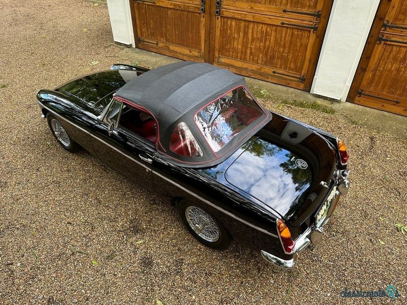 1964' MG MGB photo #4