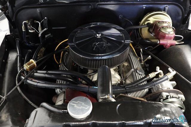 1951' Chevrolet Suburban photo #3