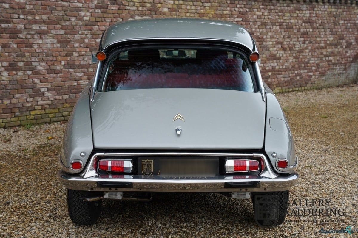 1972' Citroen DS photo #6