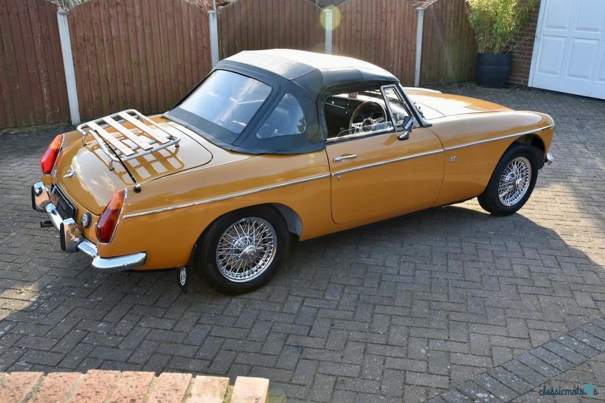 1972' MG MGB photo #4