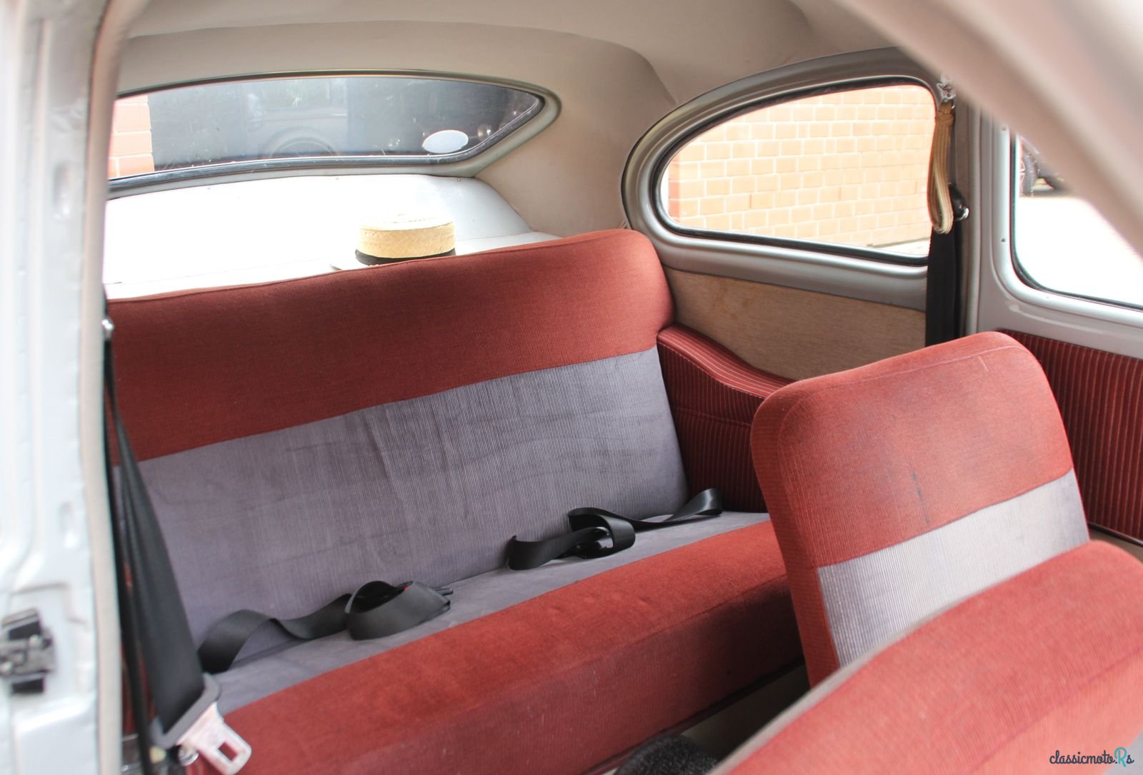 1954' Volvo 444 photo #6