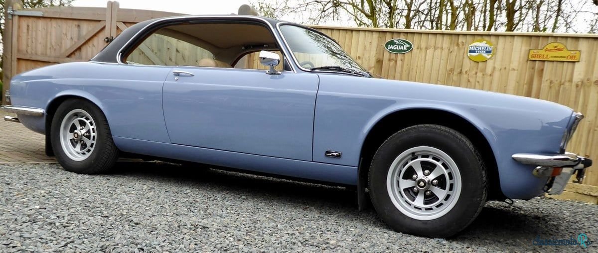 1975' Jaguar X-Type photo #2