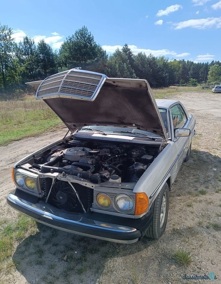 1980' Mercedes-Benz W123 photo #5