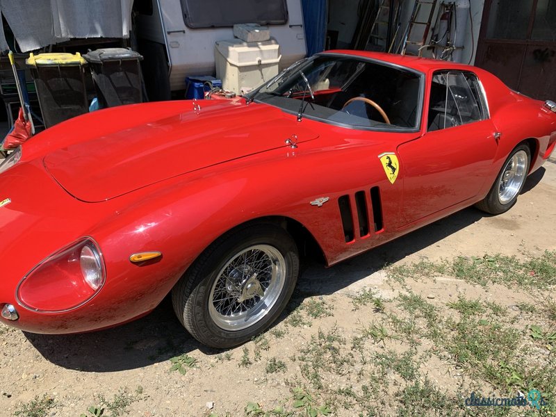 1968' Ferrari 330 photo #1