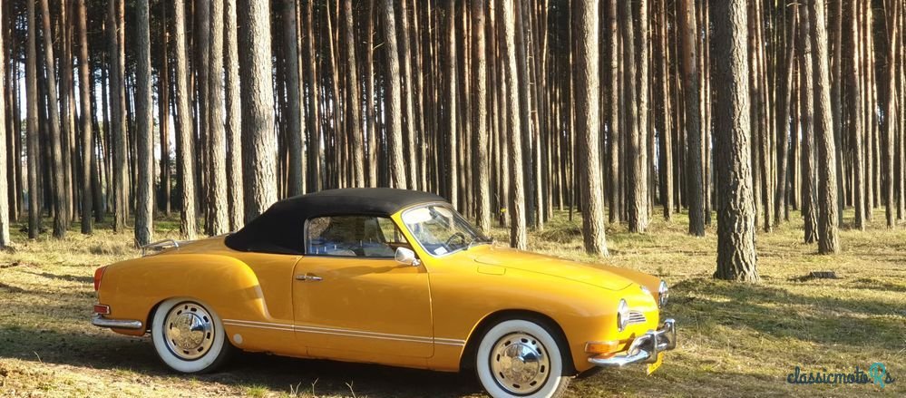 1970' Volkswagen Karmann Ghia photo #6