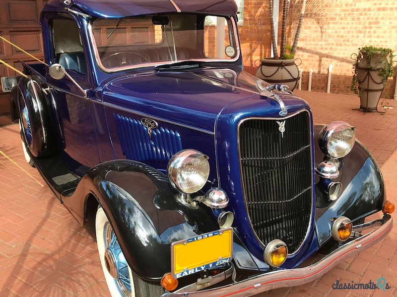 1935' Ford Pick Up photo #2