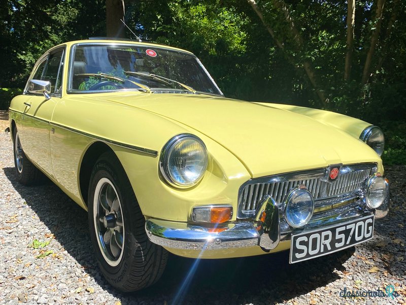 1969' MG B Gt photo #4