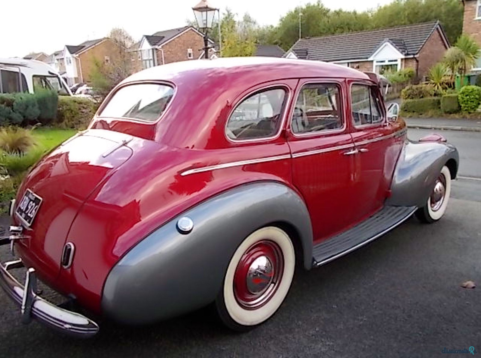 1940' Chevrolet Sedan photo #5