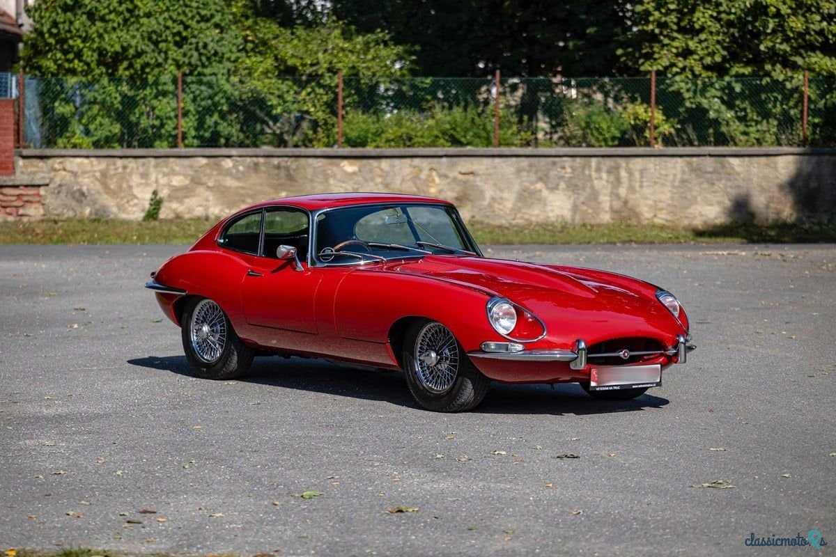 1967' Jaguar E-Type photo #1