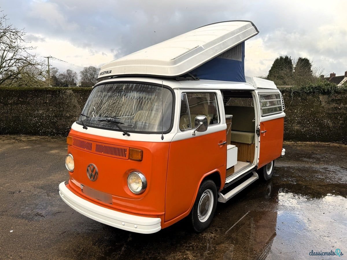 1974' Volkswagen Type 2 photo #1