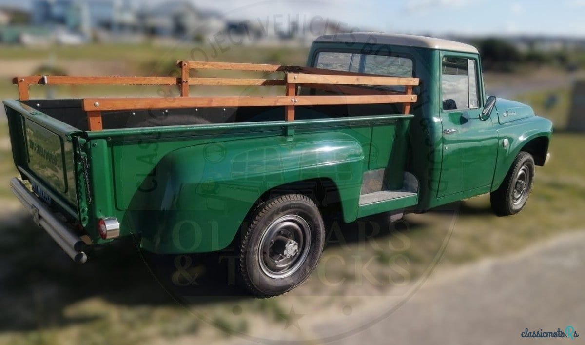 1961' International Harvester B275 photo #6