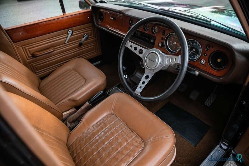 1970' Ford Cortina photo #2