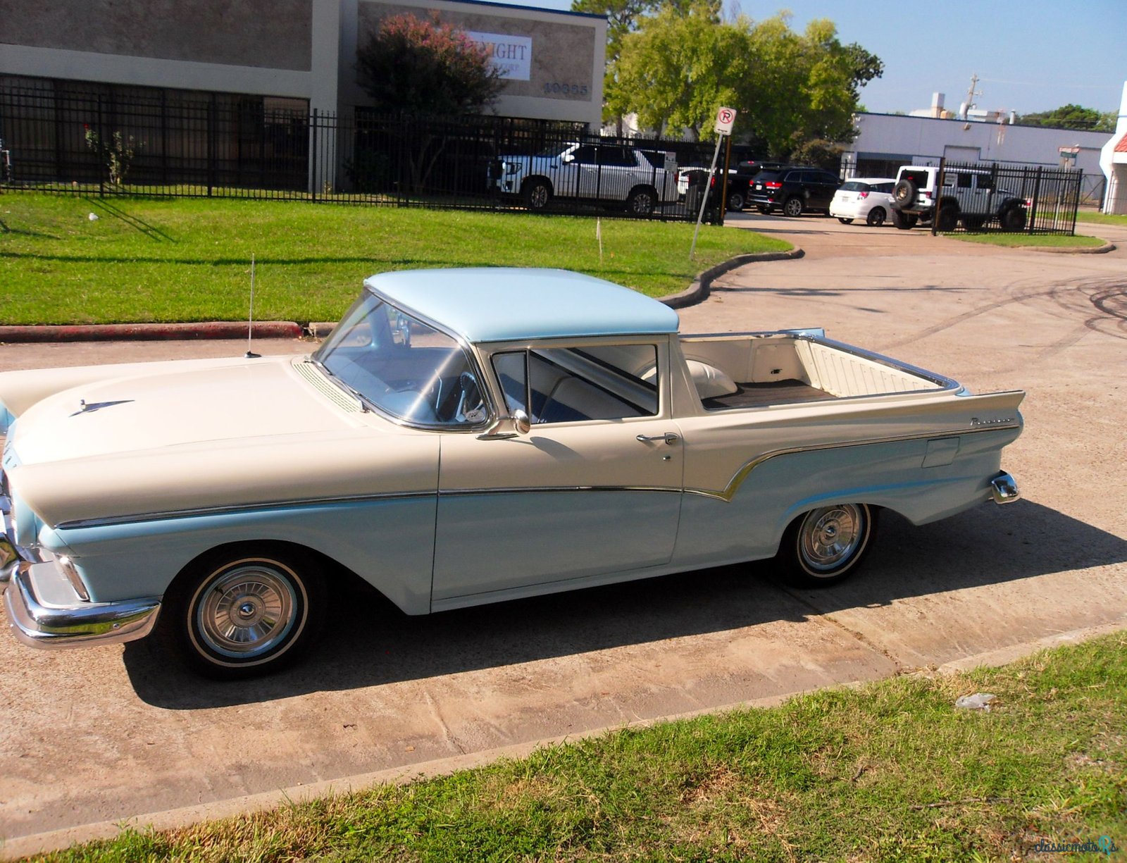 1957' Ford Ranchero photo #2