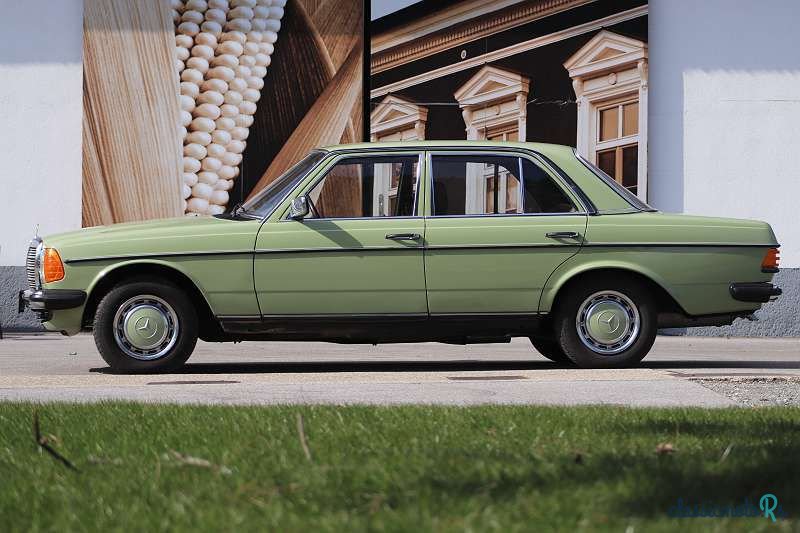 1978' Mercedes-Benz 230 photo #3