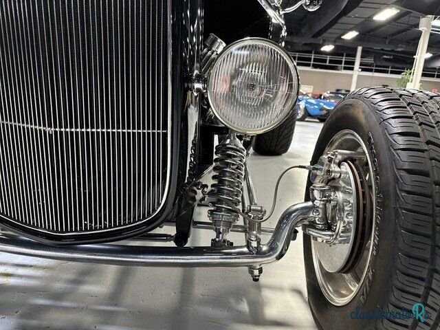 1932' Ford photo #3