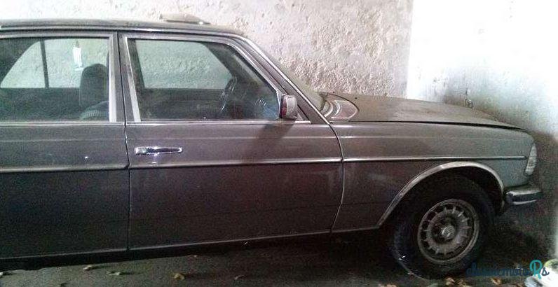 1980' Mercedes-Benz E-Klasse 280E photo #1