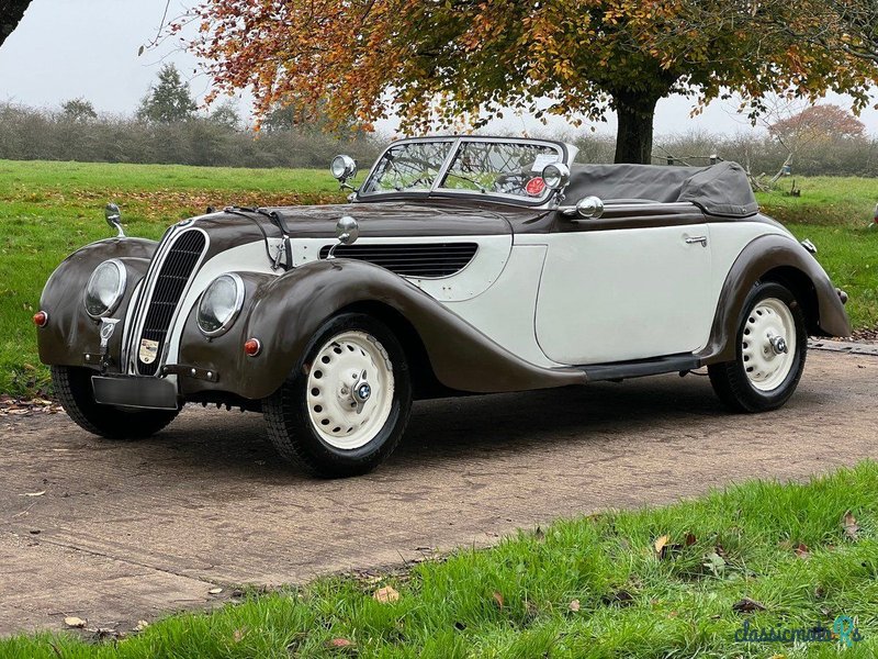 1938' BMW 327 photo #1