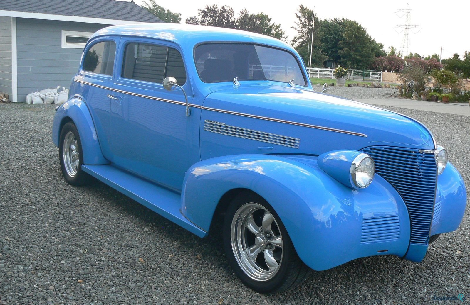 1939' Chevrolet Master Deluxe photo #2