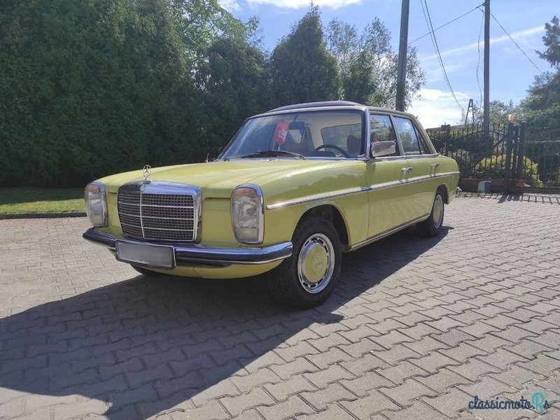 1974' Mercedes-Benz 115D photo #1