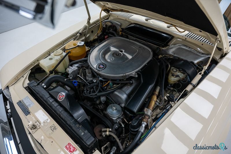 1982' Mercedes-Benz 380SL + hardtop '82 CH17339 photo #6