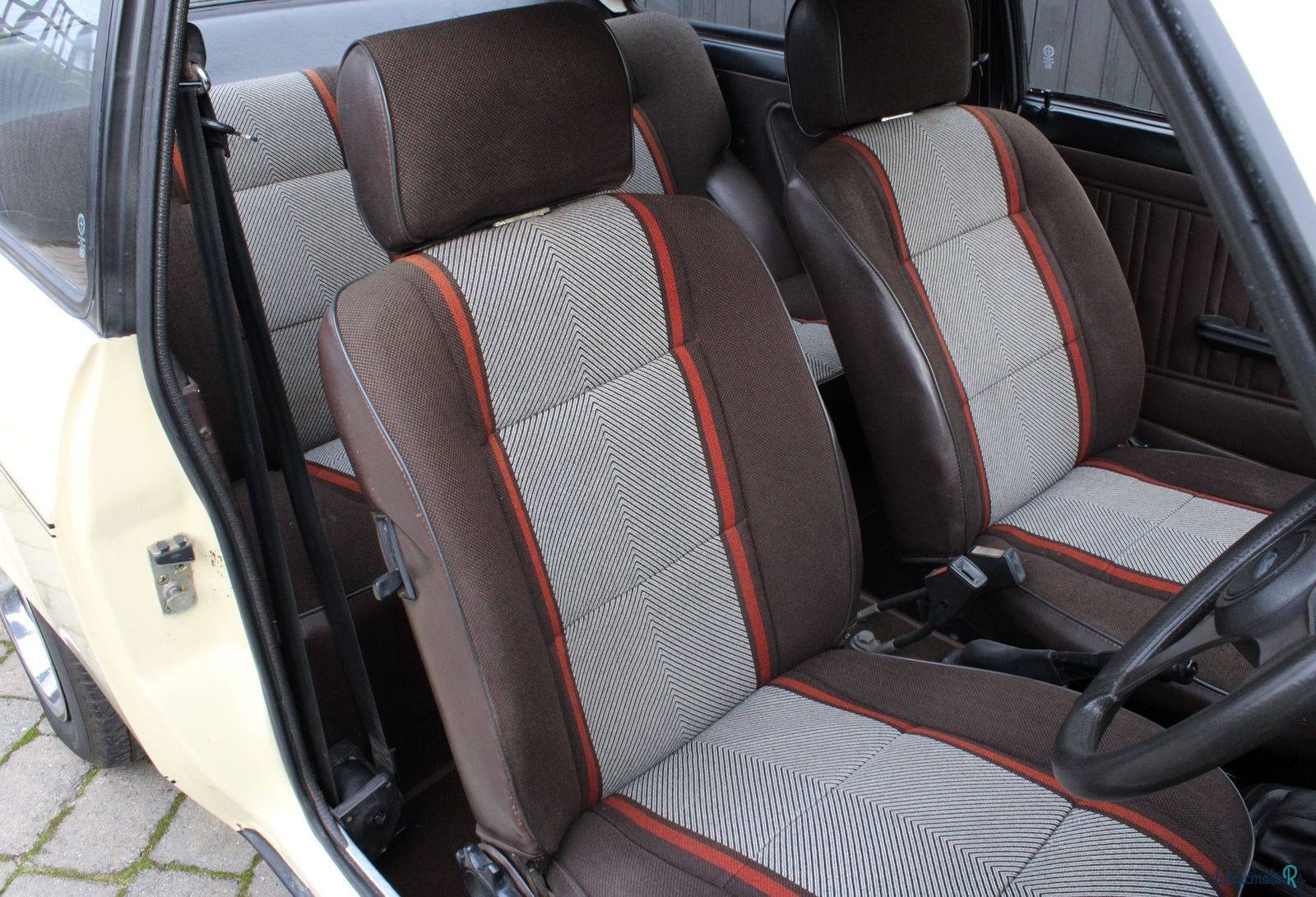 1980' Ford Escort 1600 Sport photo #4