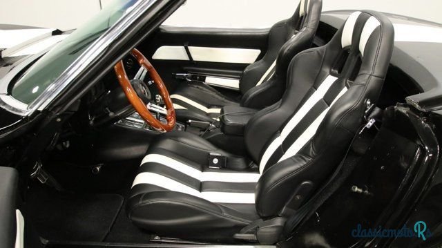 1969' Chevrolet Corvette photo #4