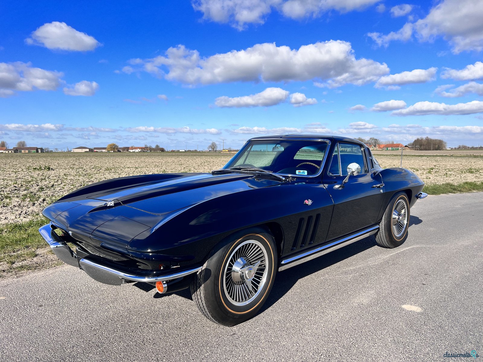 1965' Chevrolet Corvette photo #3