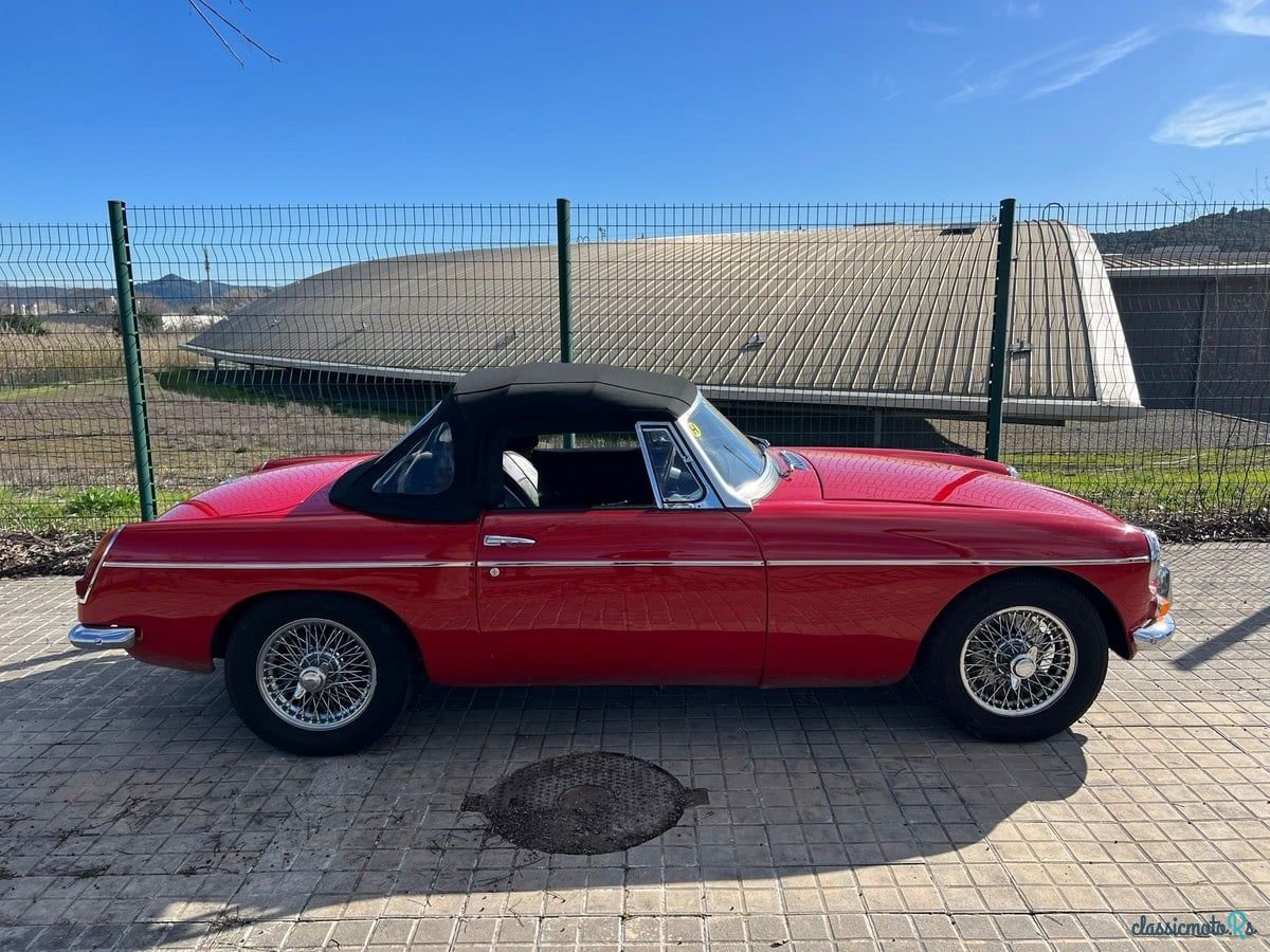 1964' MG MGB photo #3