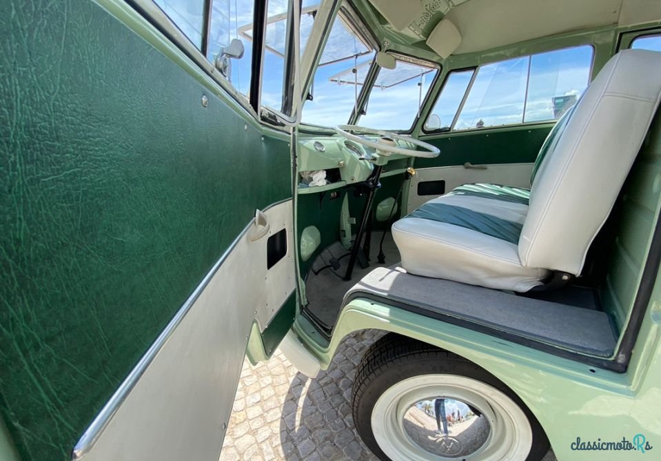 1968' Volkswagen Type 2 photo #5