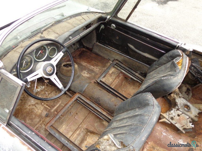 1964' Alfa Romeo 2600 Project photo #4