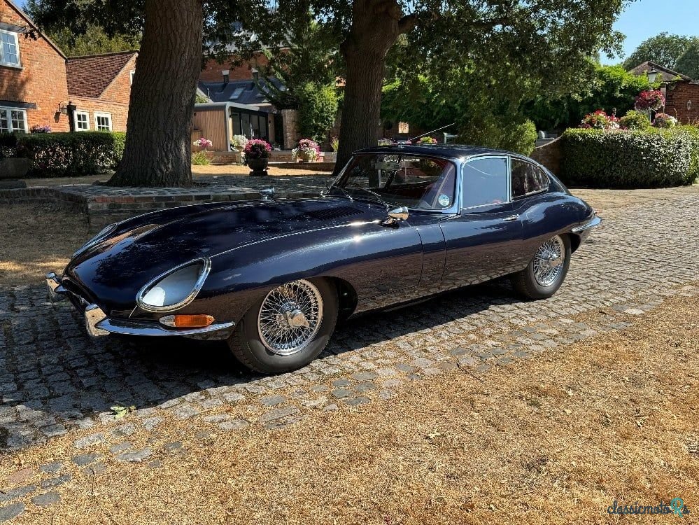 1965' Jaguar E-Type photo #2