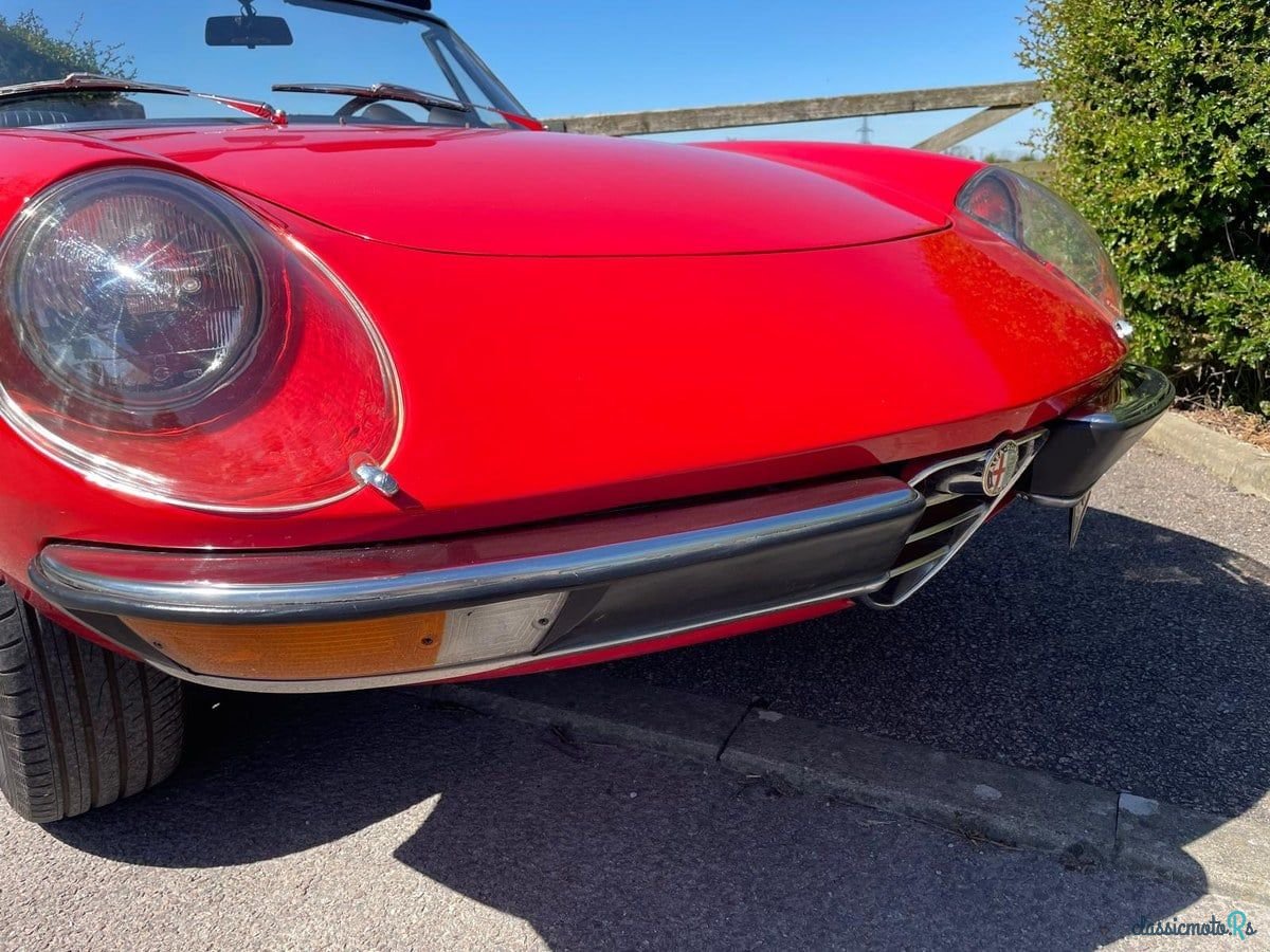 1972' Alfa Romeo Spider (Duetto) photo #3