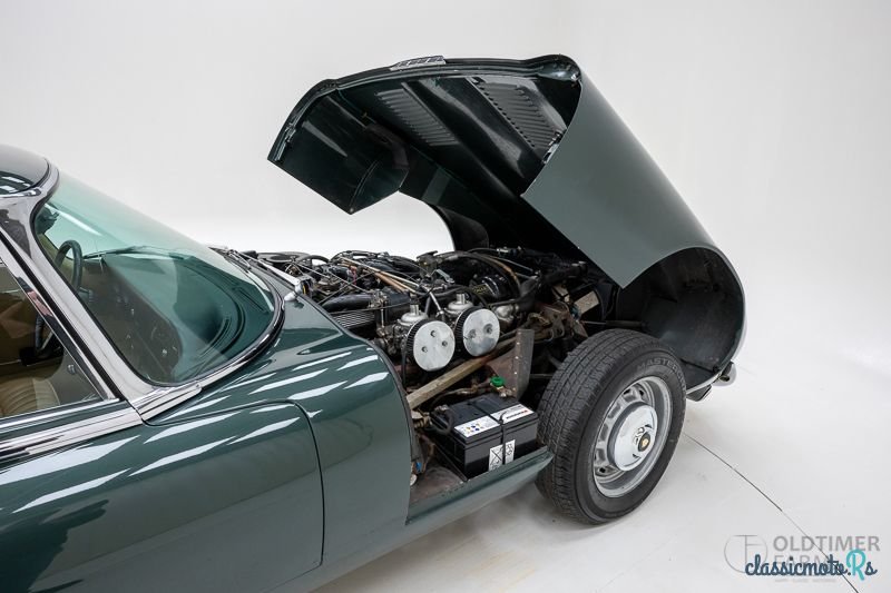 1971' Jaguar E-Type Series 3 V12 '71 CH23bw photo #6