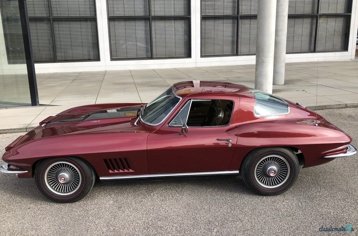 1967' Chevrolet Corvette photo #1