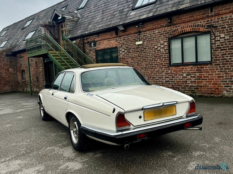 1979' Jaguar XJ photo #6