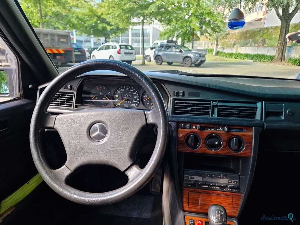 1992' Mercedes-Benz 190E 1.8 photo #7